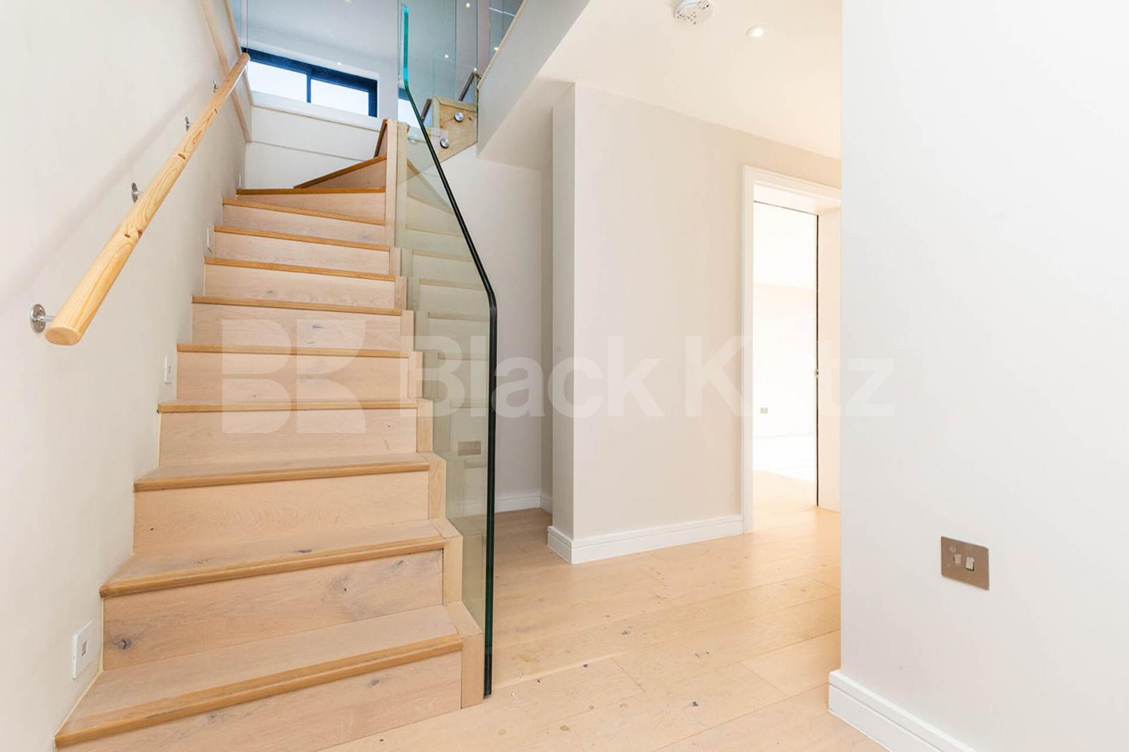 1,266 square foot Penthouse two bedroom and two bathrooms with a 180 degree view Tottenham Lane, Crouch End